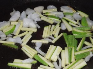 Comment préparer un risotto aux crevettes et aux courgettes ?
