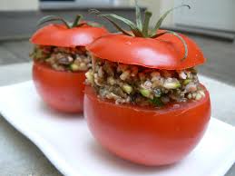 Un petit déjeuner léger : duo gourmand de Tomates et Courgettes