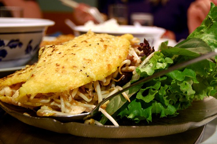 Idées d'entrée chaude pour votre repas de fête : crêpes et salades